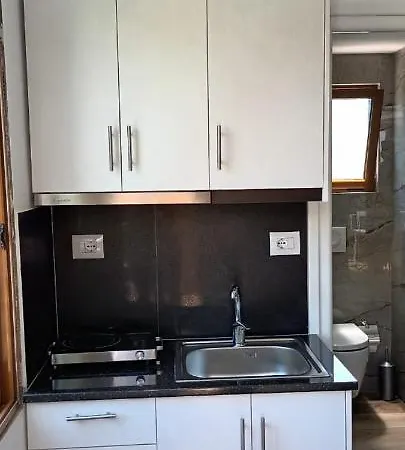 Apartment Resul Pushi *