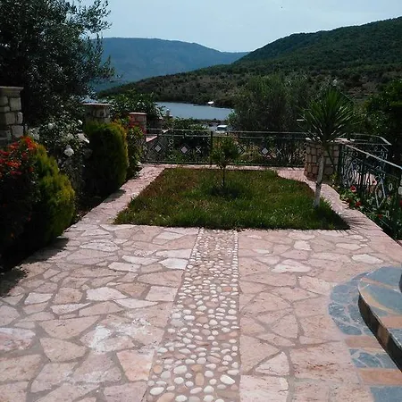 Resul Pushi Apartment