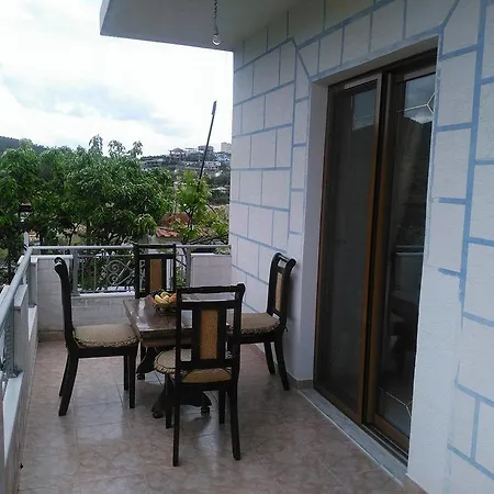 Resul Pushi Apartment
